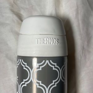 Thermos botlle